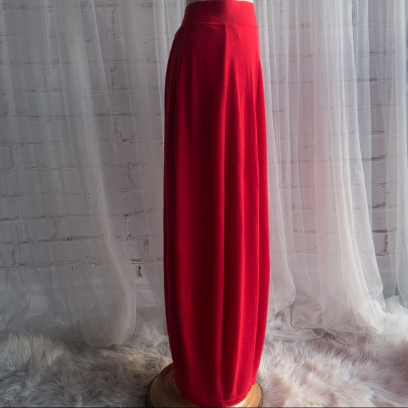 CREA CONCEPT from Paris Red Skirt Size Small - Picture 3 of 9